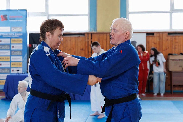 Паралимпийские уроки и тренировки с чемпионами прошли на Всероссийской летней детско-юношеской спартакиаде по спорту слепых