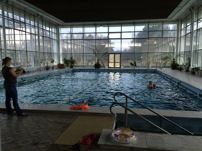 В.П. Лукин, П.А. Рожков и С.Н. Лалакин в г. Чехове посетили Лечебно-реабилитационный научный центр «Русское поле» с целью проведения встречи чемпионов и призеров Паралимпийских игр с воспитанниками Центра 