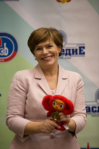 ПКР поздравляет тренера сборной команды России по фехтованию на колясках, Заслуженного тренера России Е.Б. Белкину с Юбилеем