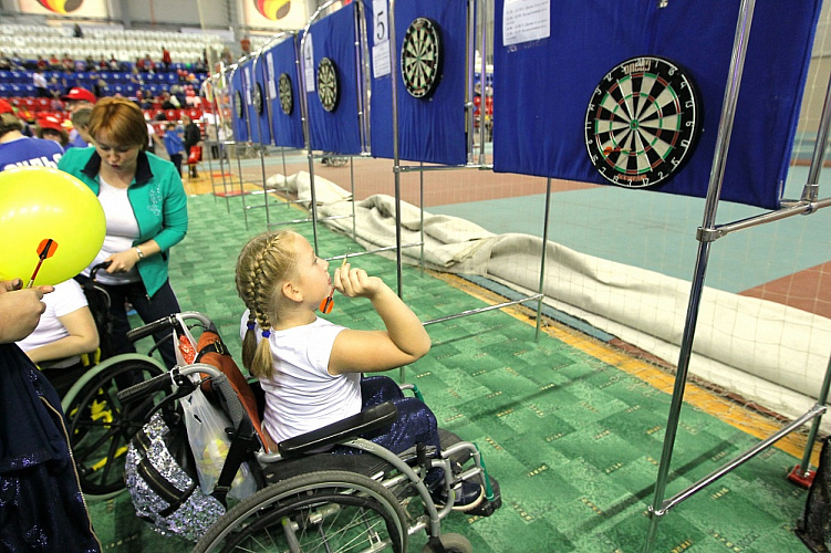 В Перми прошел спортивный праздник «Папа, мама, я – спортивная семья!» для семей с детьми-инвалидами
