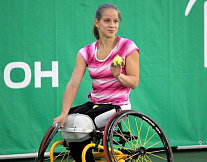 Россиянка Виктория Львова выступит на международном турнире по теннису на колясках в Швеции