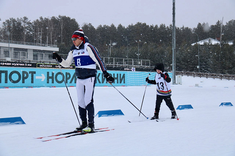 В Красноярске стартовали Кубок чемпионов и Всероссийские детско-юношеские соревнования по лыжным гонкам и биатлону спорта слепых