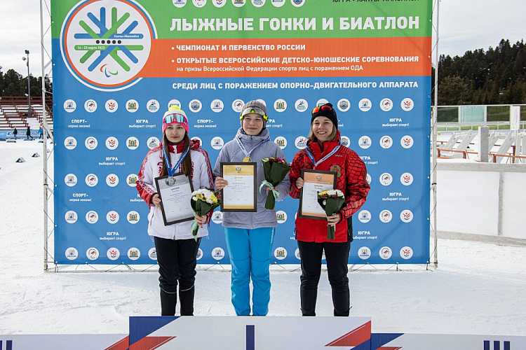 В Ханты-Мансийске определены победители и призеры главного старта по лыжным гонкам и биатлону спорта лиц с ПОДА спортивного сезона 2023 года