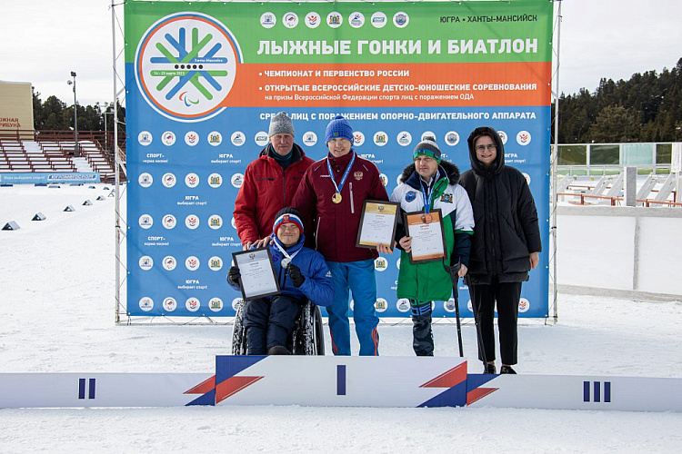 В Ханты-Мансийске определены победители и призеры главного старта по лыжным гонкам и биатлону спорта лиц с ПОДА спортивного сезона 2023 года