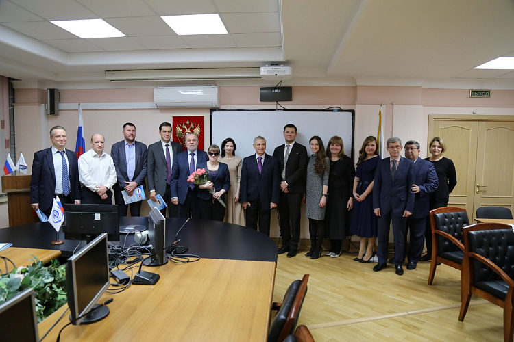 П.А. Рожков, В. Потапова в офисе Фонда социального страхования РФ приняли участие во встрече с Председателем Фонда социального страхования РФ А.С. Кигимом