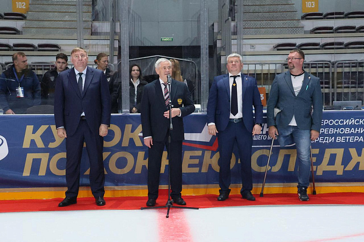 Во Владивостоке завершился Кубок «Герои нашего времени» по следж-хоккею среди ветеранов СВО Во Владивостоке завершился Кубок «Герои нашего времени» по следж-хоккею среди ветеранов СВО