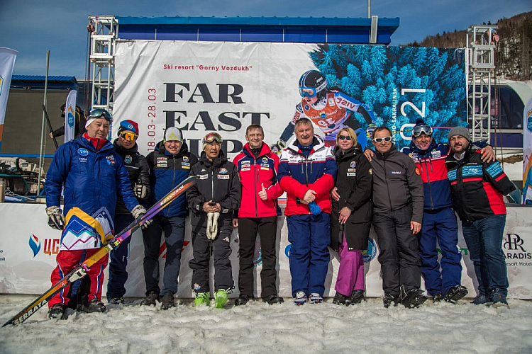Старший тренер сборной России по горнолыжному спорту лиц с ПОДА А.В. Назаров: «Прошедший спортивный сезон выдался непростым, как для нас, так и для всего паралимпийского спорта»