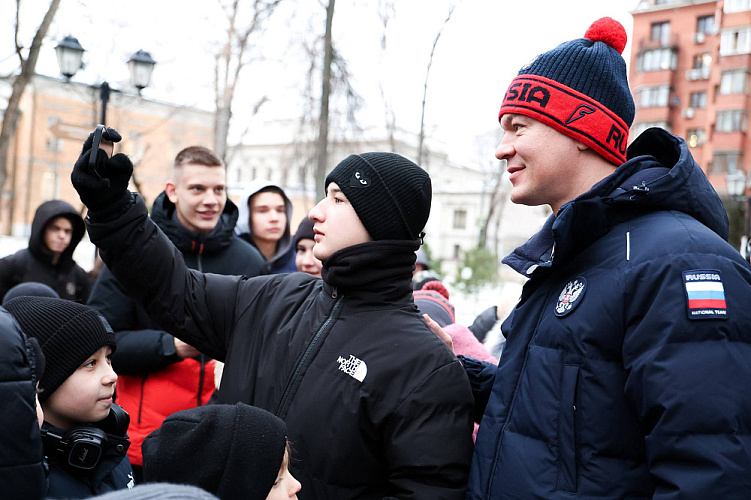 Поздравление Министра спорта России, президента Олимпийского комитета России М.В. Дегтярева с наступающим Новым годом и Рождеством Христовым! Поздравление Министра спорта России, президента Олимпийского комитета России М.В. Дегтярева с наступающим Новым годом и Рождеством Христовым!