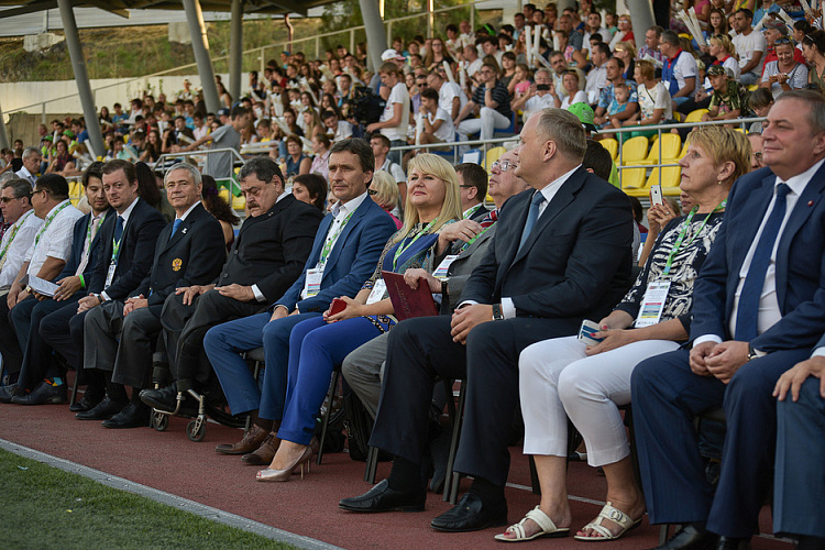 Всемирные игры Международной спортивной федерации колясочников и ампутантов IWAS 2015 года торжественно открыты в Сочи!