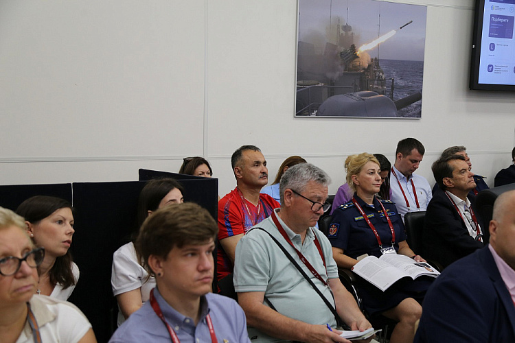 П.А. Рожков в рамках деловой программы Международного военно-технического форума «АРМИЯ-2022» принял участие в Круглом столе «Протезно-ортопедические технологии: современное состояние и новые направления»