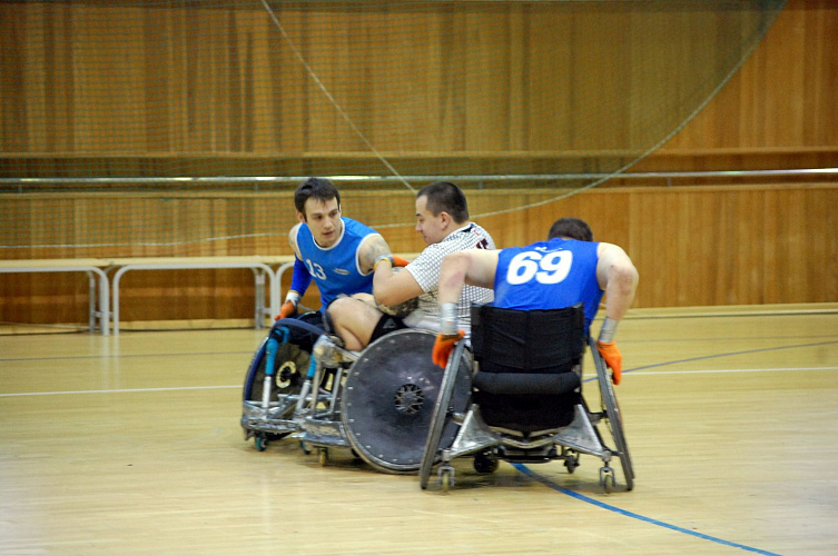 Сборная команда города Москвы стала победителем 1 круга чемпионата России по регби на колясках