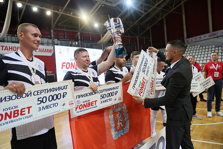 Команда Бурятии выиграла Кубок Фонбет по волейболу сидя среди ветеранов СВО