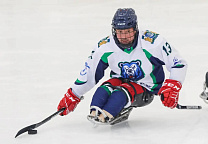 СХК «Мужество» и СХК «Татсиб» ведут борьбу за первое место на чемпионате России по следж-хоккею в дивизионе «Лига Героев»