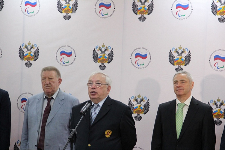 В.П. Лукин, П.А. Рожков, Л.Н. Селезнев открыли соревнования Первенства и чемпионата России по армспорту среди лиц с поражением опорно-двигательного аппарата, впервые проходившие в Доме паралимпийского спорта