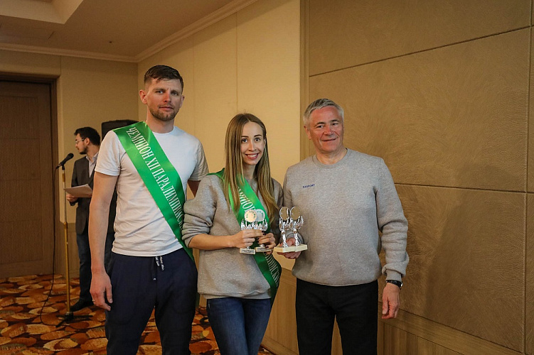 П.А. Рожков во время очередной встречи с делегацией на Паралимпиаде-2018 поздравил чемпионов и призеров Игр, а также тренеров и персонал спортсменов с завоеванными медалями