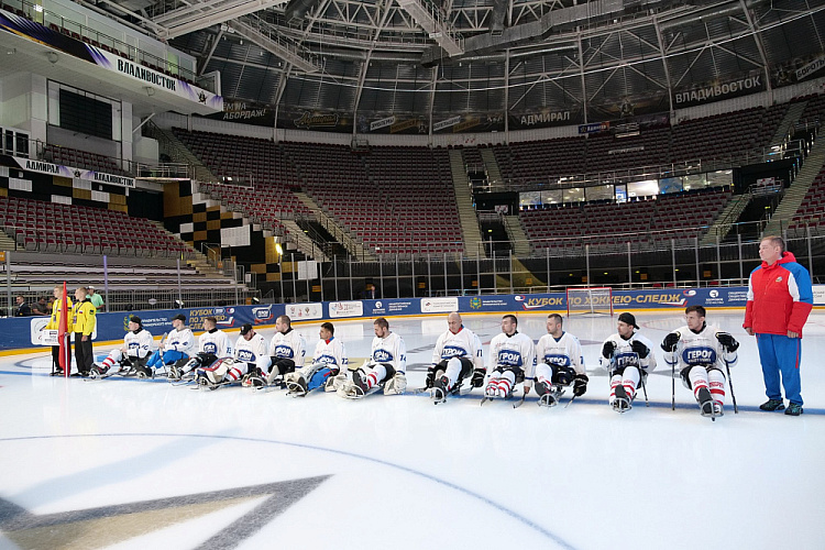 Во Владивостоке завершился Кубок «Герои нашего времени» по следж-хоккею среди ветеранов СВО Во Владивостоке завершился Кубок «Герои нашего времени» по следж-хоккею среди ветеранов СВО