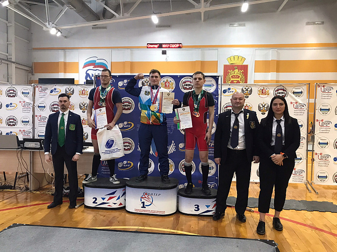 Определены победители и призеры Кубка России по пауэрлифтингу спорта лиц с ИН