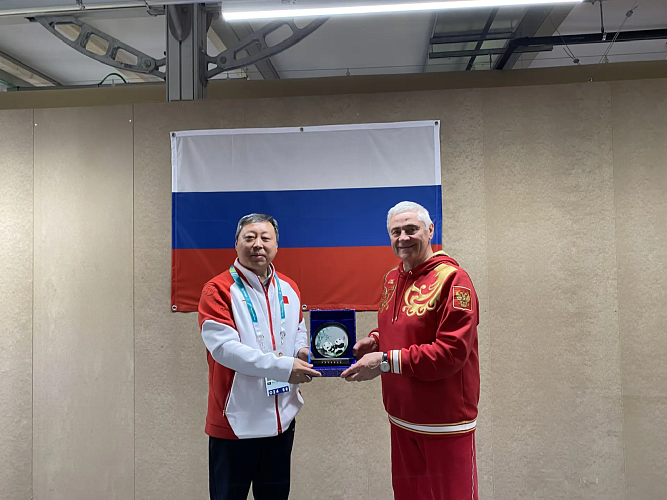 Президент ПКР П.А. Рожков в Италии провел рабочую встречу с вице-президентом Федерации спорта лиц с ограниченными возможностями Китая Чанч Жэн Президент ПКР П.А. Рожков в Италии провел рабочую встречу с вице-президентом Федерации спорта лиц с ограниченными возможностями Китая Чанч Жэн