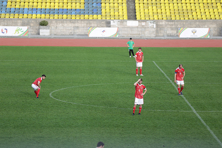 Участники Игр Паралимпийцев "Мы вместе. Спорт" почтили память ушедшего из жизни главного тренера сборной России А.М. Барамидзе Участники Игр Паралимпийцев "Мы вместе. Спорт" почтили память ушедшего из жизни главного тренера сборной России А.М. Барамидзе