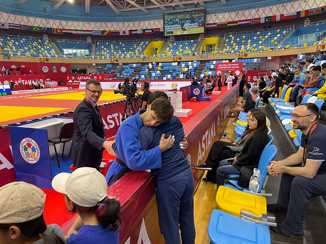 6 медалей завоевали российские дзюдоисты в первый день чемпионата мира Международной федерации спорта слепых в Казахстане