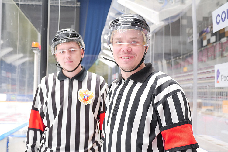 Во Владивостоке завершился Кубок «Герои нашего времени» по следж-хоккею среди ветеранов СВО Во Владивостоке завершился Кубок «Герои нашего времени» по следж-хоккею среди ветеранов СВО