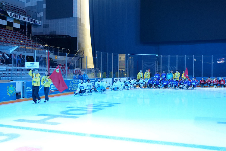 Во Владивостоке завершился Кубок «Герои нашего времени» по следж-хоккею среди ветеранов СВО Во Владивостоке завершился Кубок «Герои нашего времени» по следж-хоккею среди ветеранов СВО