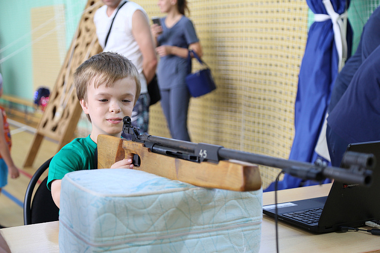 ПКР и Министерство спорта Белгородской области в г. Белгороде провели Паралимпийский урок и мастер-классы для детей с ПОДА