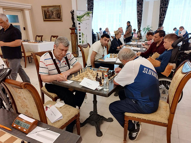 Российские спортсмены ведут борьбу за медали чемпионата мира по шахматам спорта лиц с ПОДА в Сербии 