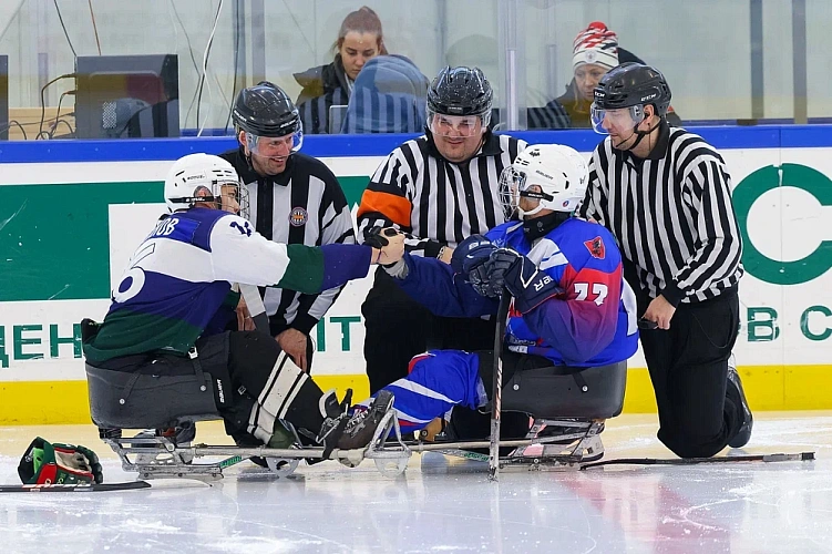 СХК «Мужество» — победитель чемпионата России по следж-хоккею в дивизионе «Лига героев»