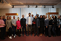 В офисе ПКР состоялось вручение Медали ордена «За заслуги перед Отечеством» I степени тренеру Р.Ю. Биярсланову, а также удостоверения и знака «Заслуженный мастер спорта» его воспитаннику А. Рамазанову по итогам выступления на XVII Паралимпийских игр