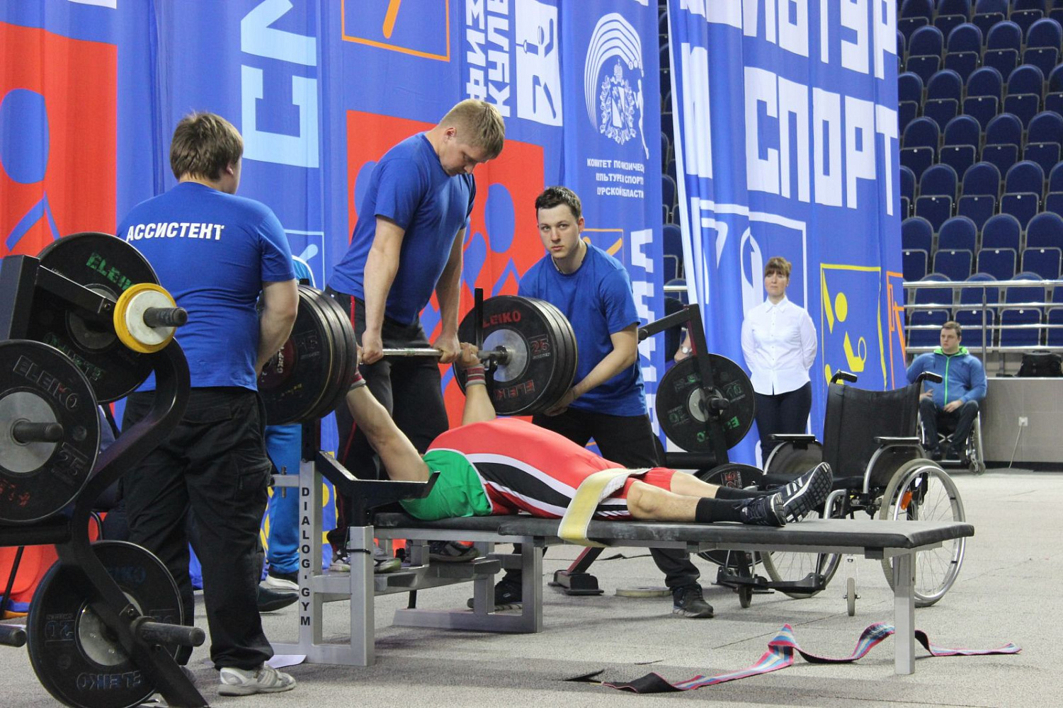Около 200 спортсменов поведут борьбу за медали чемпионата России по пауэрлифтингу спорта лиц с ПОДА в Суздале