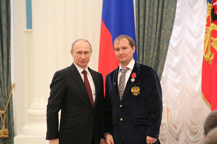 Президент Российской Федерации В.В. Путин вручил государственные награды Российской Федерации организаторам XI Паралимпийских  зимних игр в Сочи, руководителям спортивных федераций, тренерам и другим деятелям, внесшим вклад в подготовку  Паралимпиады-2014