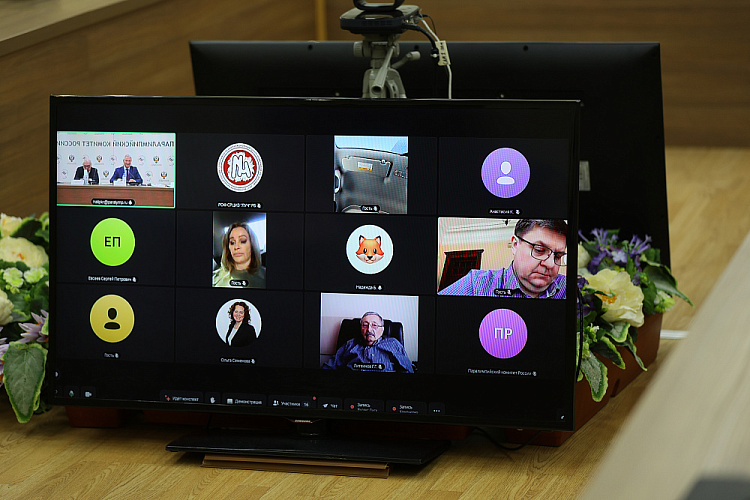 Президент ПКР П.А. Рожков в офисе Паралимпийского комитета России провел заседание Исполкома ПКР