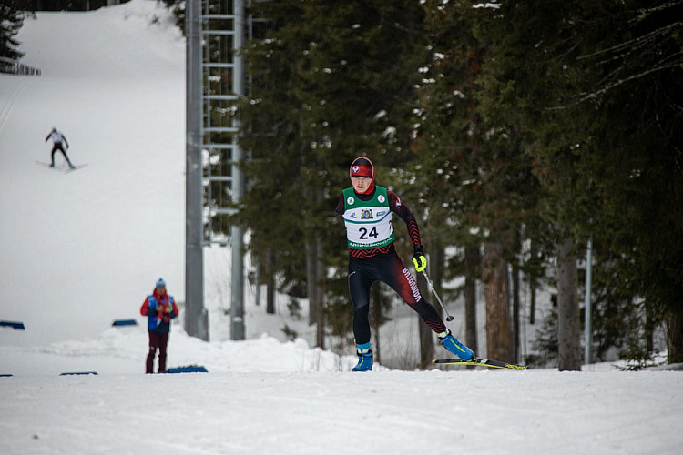 В Ханты-Мансийске определены победители и призеры главного старта по лыжным гонкам и биатлону спорта лиц с ПОДА спортивного сезона 2023 года