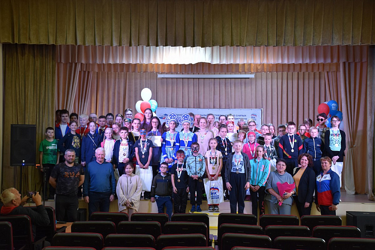 ТАСС: Около 80 детей выступили на фестивале спорта слепых памяти тренера Владимира Замятина