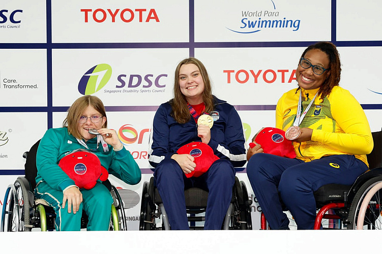 Российские паралимпийцы завоевали 4 золотые, а также по 2 серебряные и бронзовые медали в четвертый день чемпионата мира по плаванию в Сингапуре