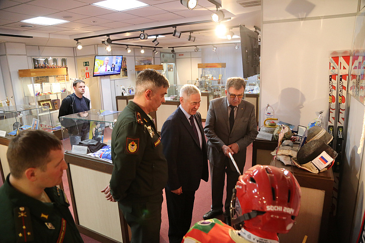 П.А. Рожков в офисе ПКР провел рабочую встречу с начальником Центрального спортивного клуба Армии, полковником А.В. Громовым