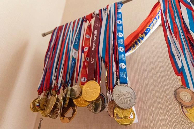 Без Границ: «Мне всегда плохо после финиша на 400 метров». Паралимпийский чемпион по легкой атлетике Андрей Вдовин — лучший в мире на нелюбимой для себя дистанции Без Границ: «Мне всегда плохо после финиша на 400 метров». Паралимпийский чемпион по легкой атлетике Андрей Вдовин — лучший в мире на нелюбимой для себя дистанции