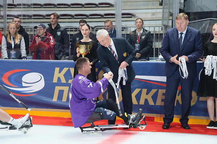 Во Владивостоке завершился Кубок «Герои нашего времени» по следж-хоккею среди ветеранов СВО Во Владивостоке завершился Кубок «Герои нашего времени» по следж-хоккею среди ветеранов СВО