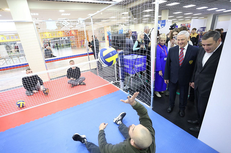 В Курске прошел Паралимпийский урок для ветеранов СВО в рамках проекта «Герои нашего времени», проводимого ПКР и Общероссийским Движением «Здоровое Отечество»