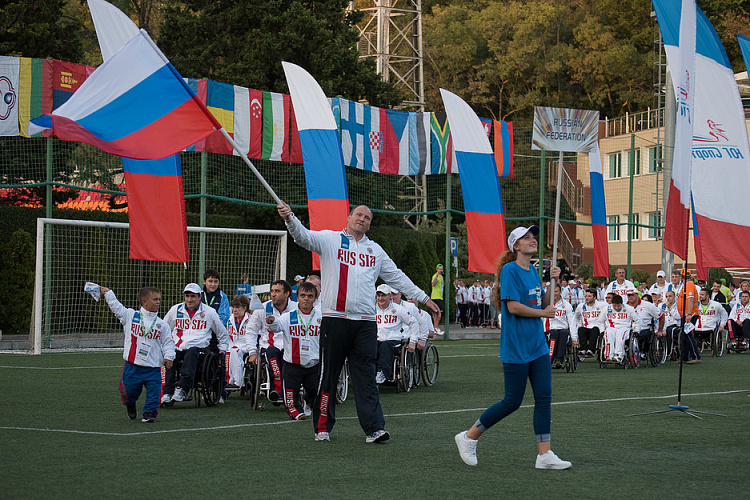 Всемирные игры Международной спортивной федерации колясочников и ампутантов IWAS 2015 года торжественно открыты в Сочи!