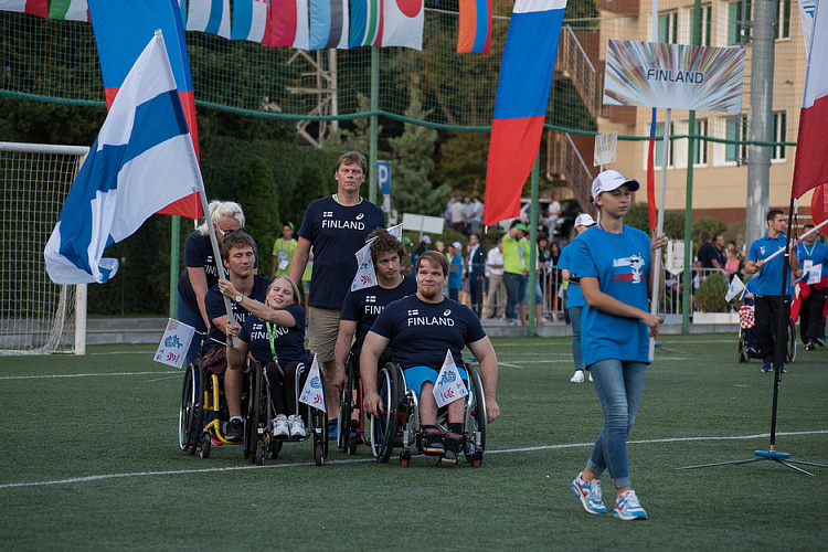 Всемирные игры Международной спортивной федерации колясочников и ампутантов IWAS 2015 года торжественно открыты в Сочи!