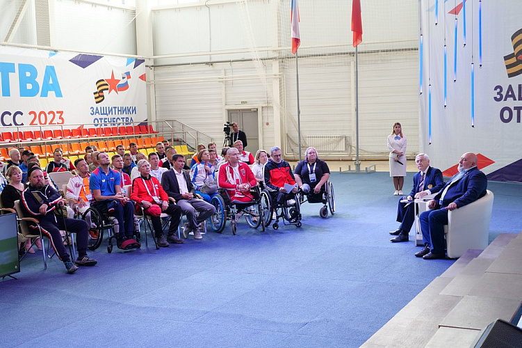 ПКР в г. Белово провел Паралимпийский урок для участников межрегиональных соревнований ветеранов СВО «Кубок Защитников Отечества»