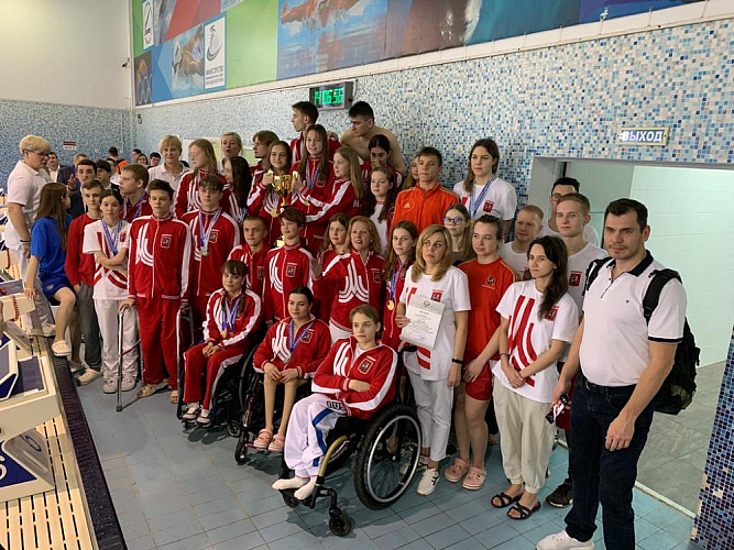 Команда Москвы стала победителем общекомандного зачета чемпионата России по плаванию среди лиц с ПОДА 
