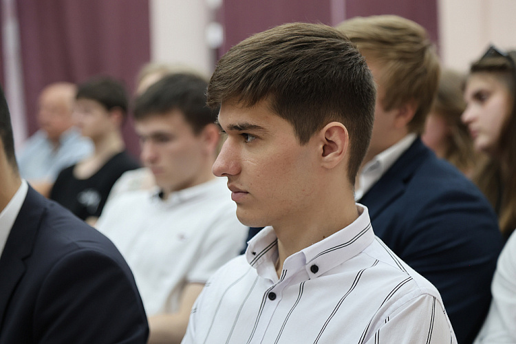  П.А. Рожков в Подольске принял участие в церемонии вручения дипломов выпускникам Подольского социально-спортивного института и Подольского социально-спортивного колледжа  