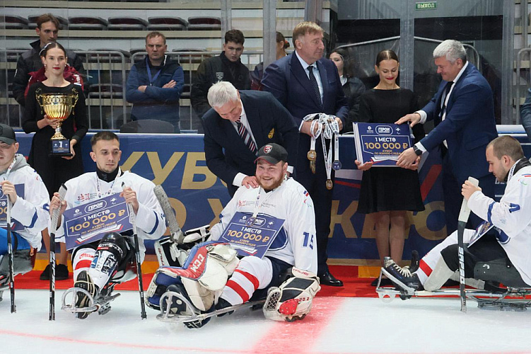 Во Владивостоке завершился Кубок «Герои нашего времени» по следж-хоккею среди ветеранов СВО Во Владивостоке завершился Кубок «Герои нашего времени» по следж-хоккею среди ветеранов СВО