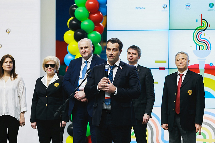 V Всероссийский форум по развитию паралимпийского движения в Российской Федерации стартовал в Ханты-Мансийске