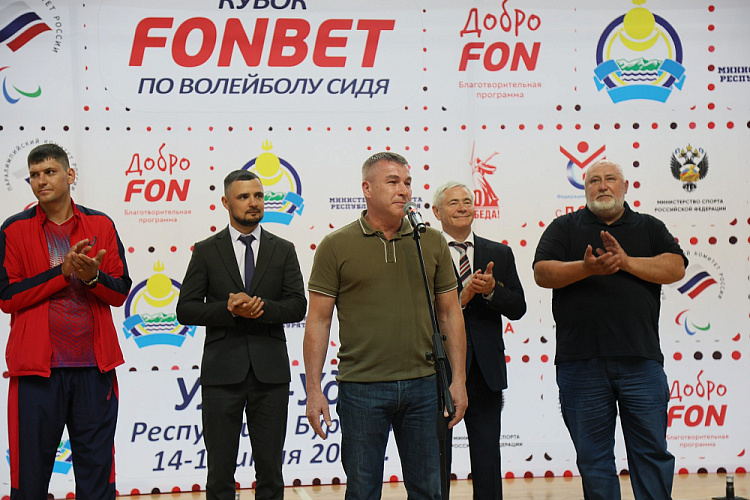 Команда Бурятии выиграла Кубок Фонбет по волейболу сидя среди ветеранов СВО
