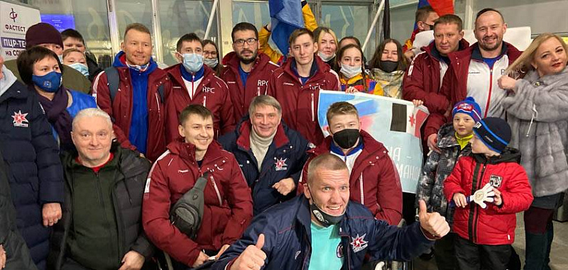 Паралимпийцев Удмуртии встретили в аэропорту Ижевска 6 марта