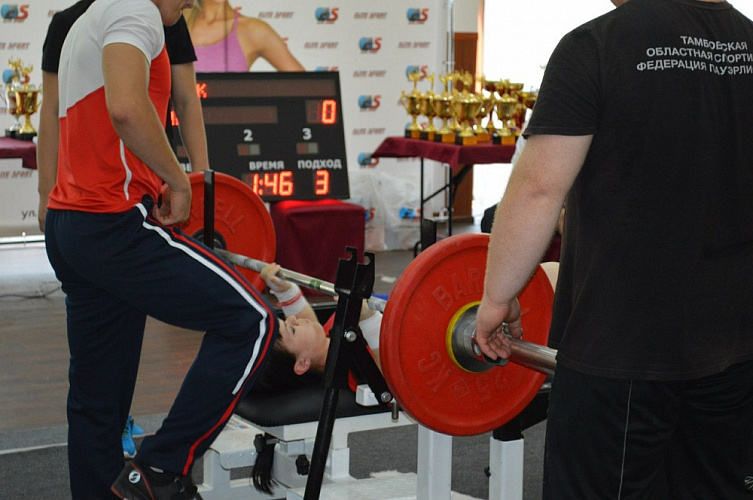 Спортсмены из Краснодарского края Юлия Воронцова и Андрей Самовик стали победителями абсолютного зачета на первенстве России по пауэрлифтингу 